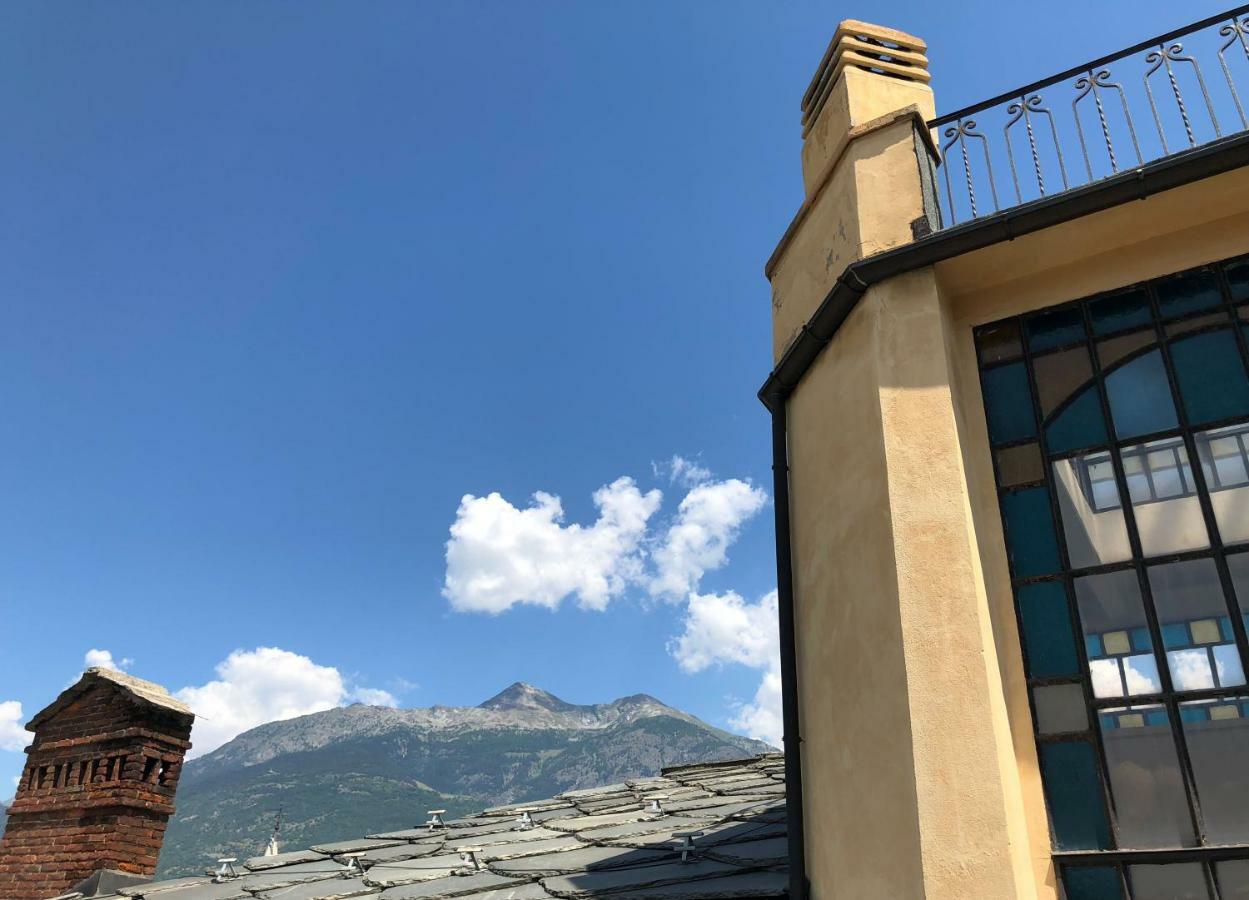 Mansarda Del Sole, Nel Cuore Di Aosta Buitenkant foto