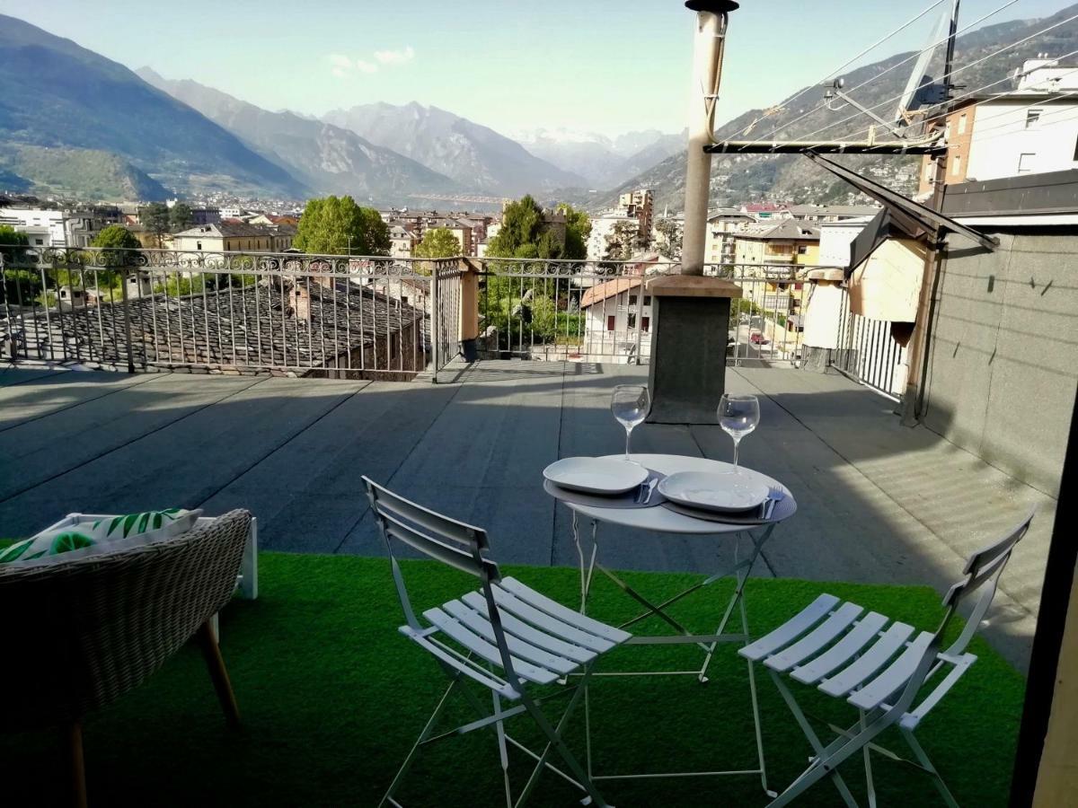 Mansarda Del Sole, Nel Cuore Di Aosta Buitenkant foto