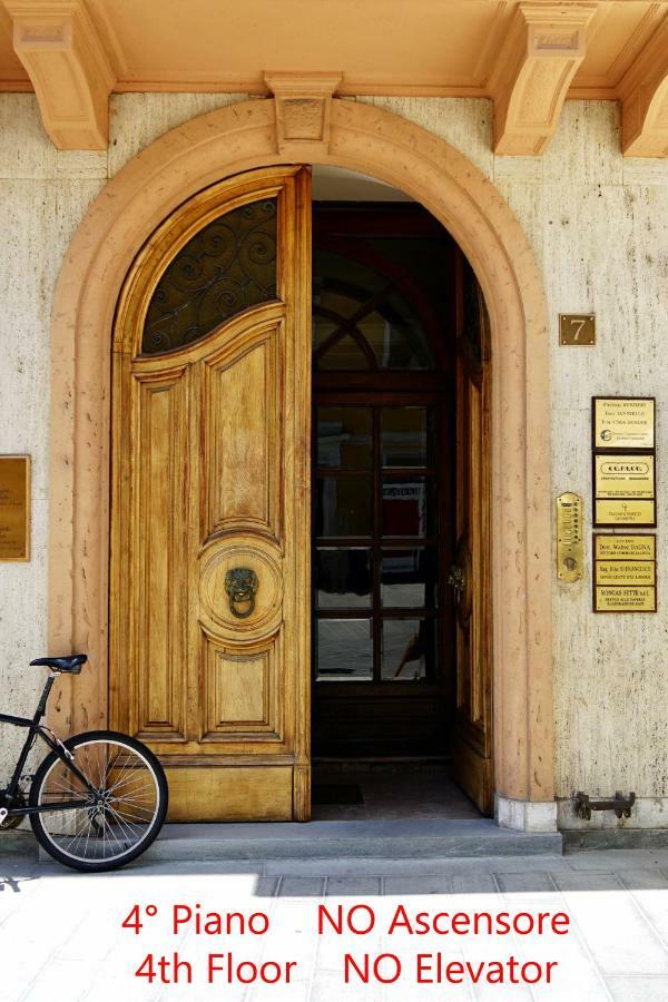 Mansarda Del Sole, Nel Cuore Di Aosta Buitenkant foto